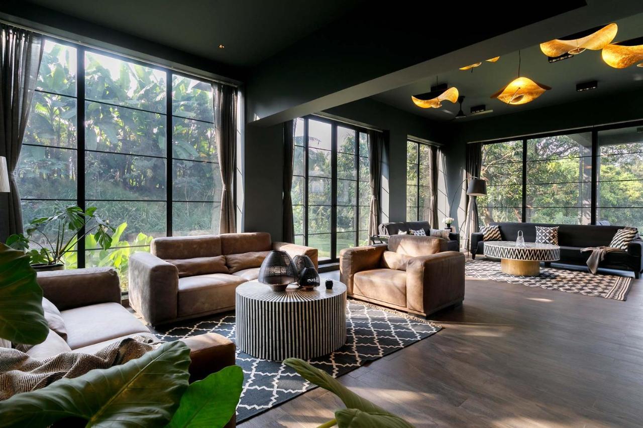 Stayvista At The Charcoal Villa Luxury Collection Alibag Bagian luar foto