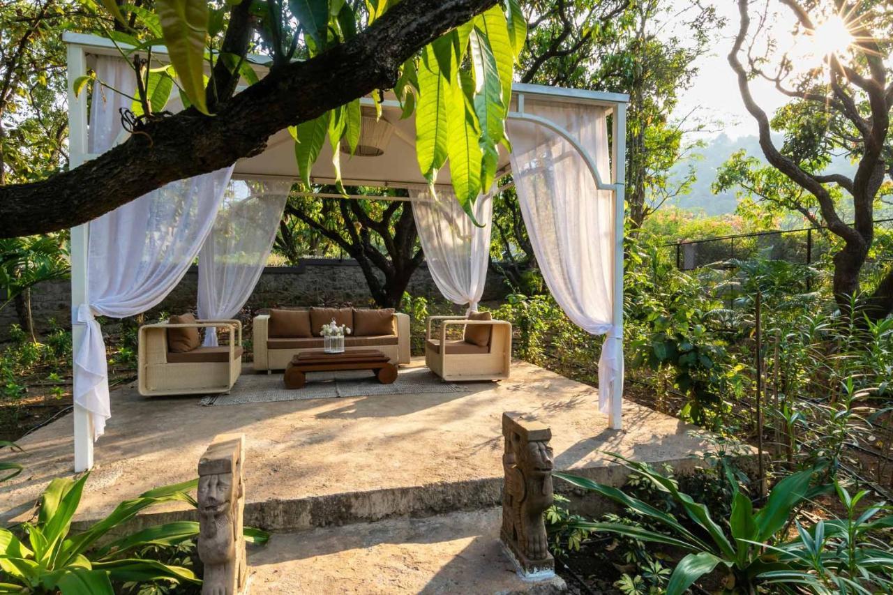 Stayvista At The Charcoal Villa Luxury Collection Alibag Bagian luar foto