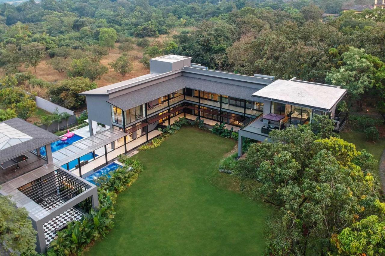 Stayvista At The Charcoal Villa Luxury Collection Alibag Bagian luar foto