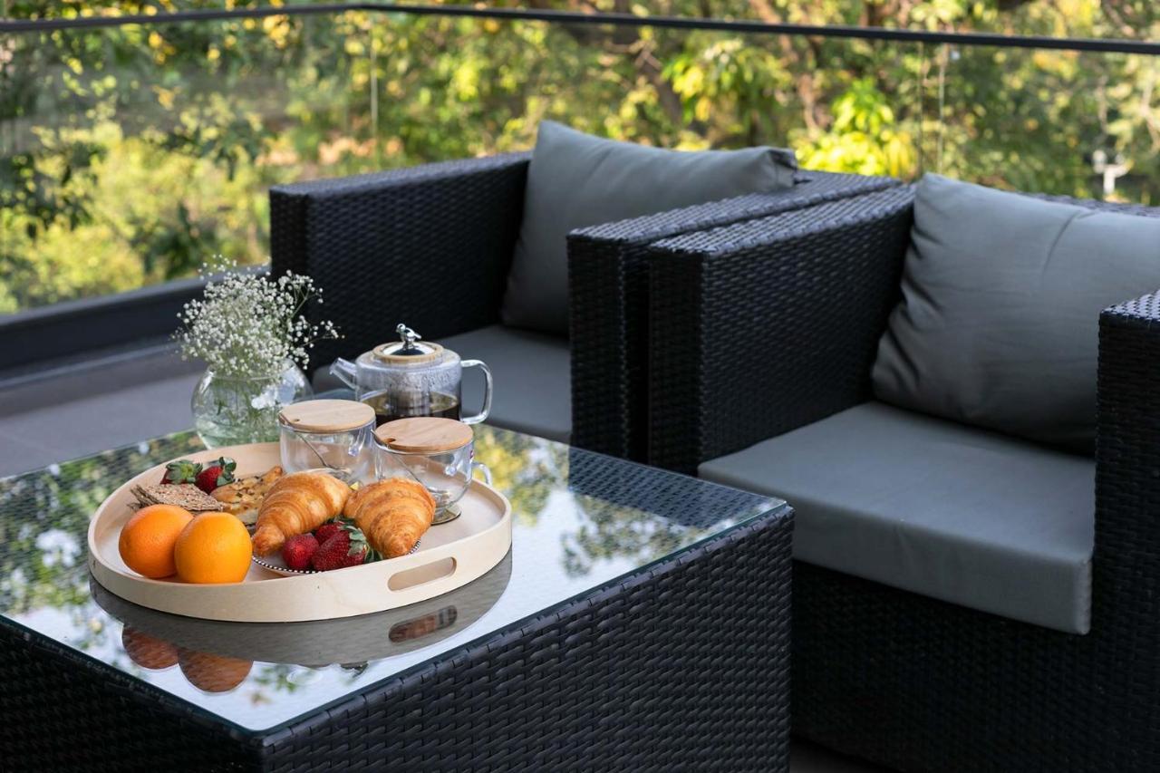 Stayvista At The Charcoal Villa Luxury Collection Alibag Bagian luar foto
