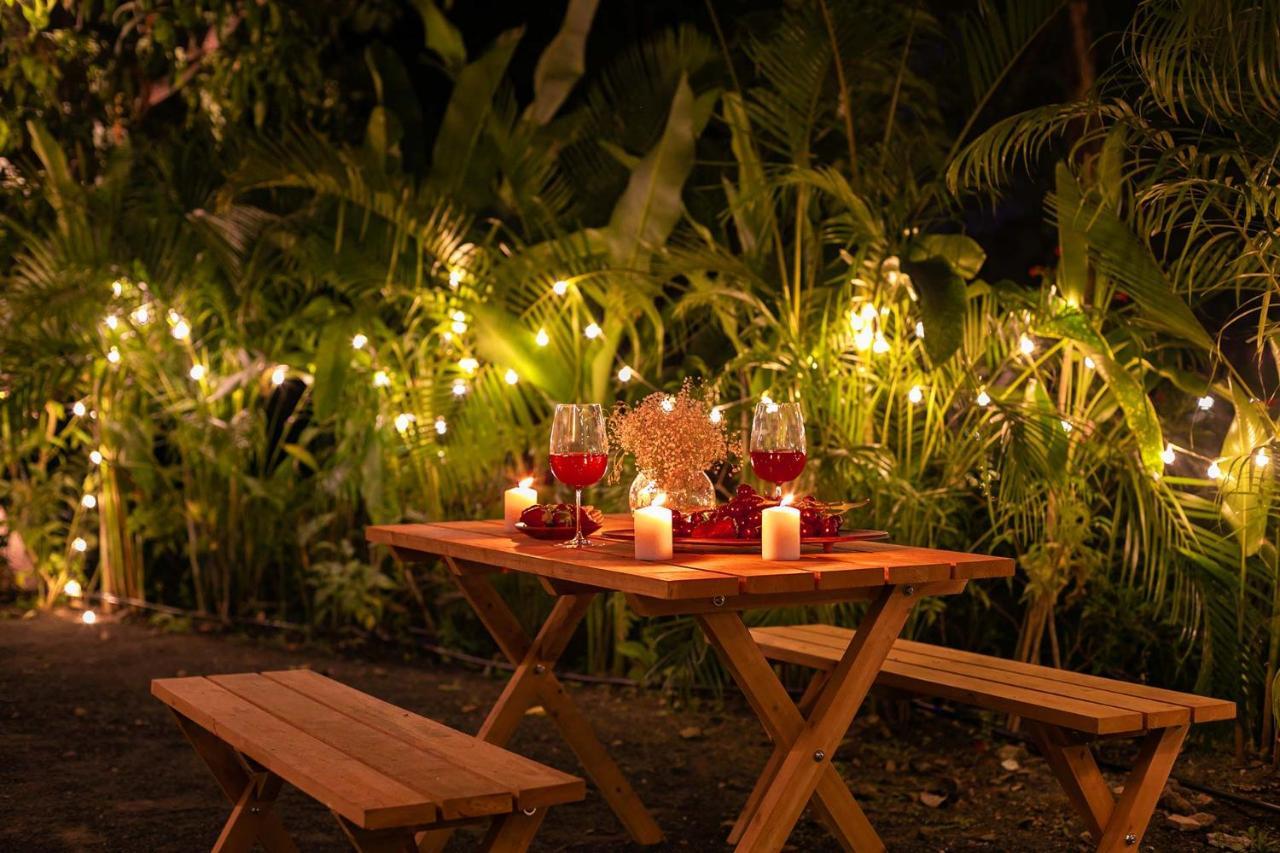 Stayvista At The Charcoal Villa Luxury Collection Alibag Bagian luar foto