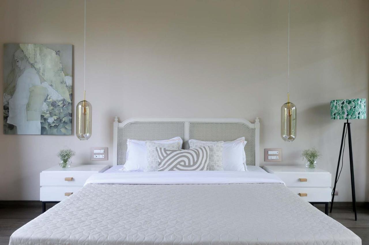 Stayvista At The Charcoal Villa Luxury Collection Alibag Bagian luar foto